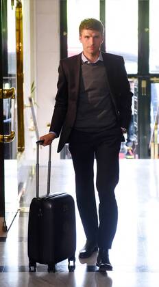 Fussball, Champions League, Bayern Muenchen - Ankunft im Hotel