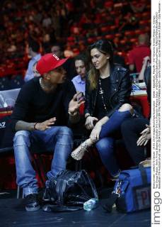 Football, Kevin Prince Boateng with girlfriend Melissa playing basketball in Milan