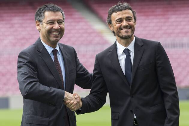 Fußball, Spanien, Trainer Luis Enrique hat seinen Vertrag beim Champions-League-Sieger FC Barcelona vorzeitig bis 2017 verlängert