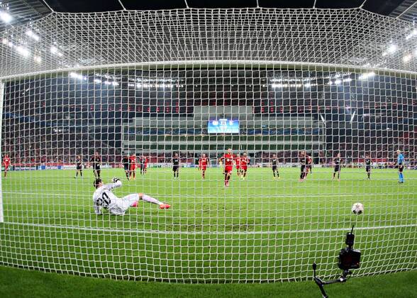 Fussball, Champions League, Bayer 04 Leverkusen - Benfica Lissabon 6