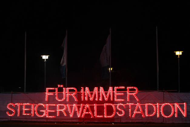 Fußball, Stadiongeschichte FC Rot-Weiß Erfurt