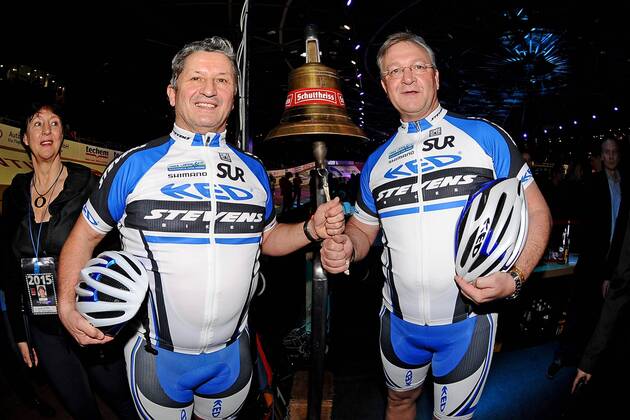 Cycling, Sixdays Berlin, Senator Frank Henkel on the Tandem