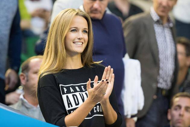 Tennis, Australian Open, Herren Finale, Murray Freundin Kim Sears nach Schimpfwort-Skandal im Halbfinale mit ungewöhnlichem T-Shirt