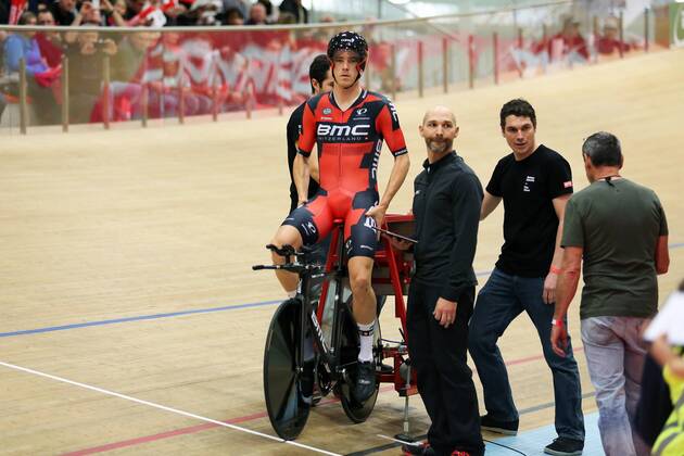 Cycling - Rohan Dennis sets new hour world record on track