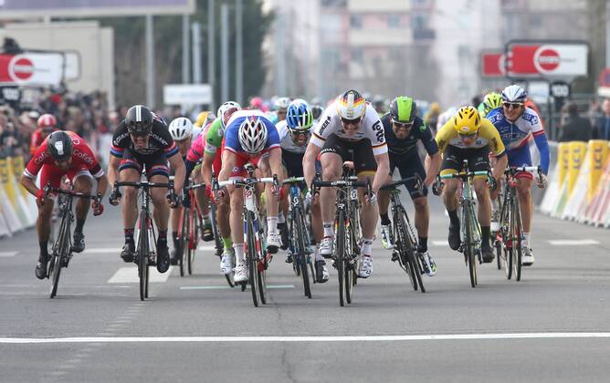 Cycling, Paris-Nice, Andre Greipel wins the 2nd stage