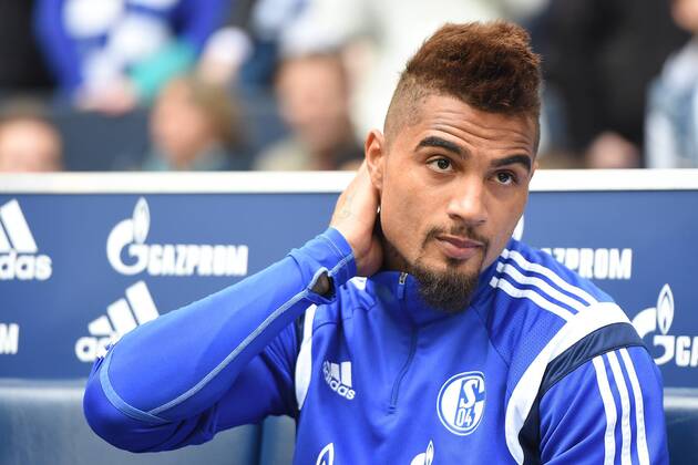 Football, 1. BL, FC Schalke 04 - VfB Stuttgart: Kevin-Prince Boateng turns the game around