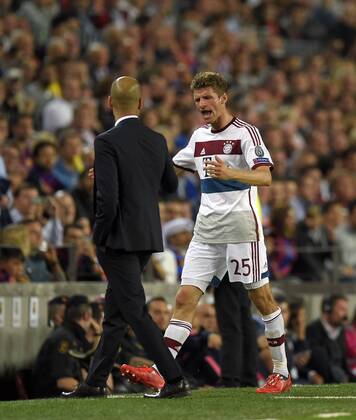 Fußball, Champions League, Halbfinale FC Barcelona - FC Bayern München, Auswechslung von Thomas Müller