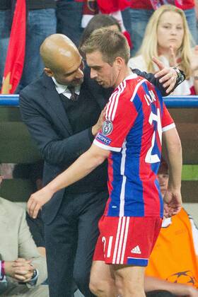 Fußball, Champions League, Bayern München - FC Barcelona, Philipp Lahm früh ausgewechselt