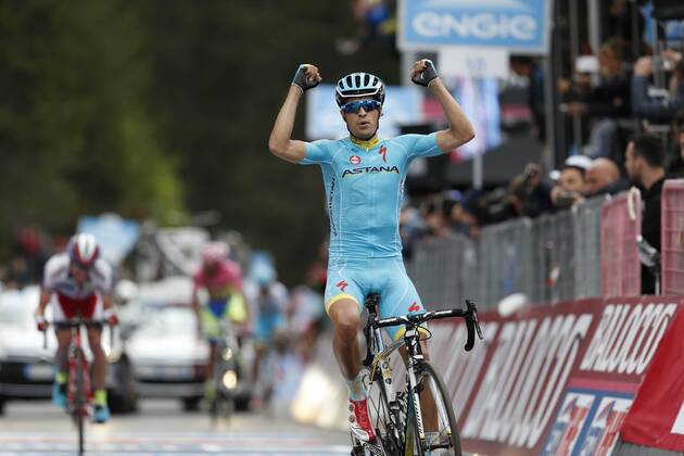 Cycling, Giro dItalia, Mikel Landa Meana wins 15th stage, Alberto Contador still in pink