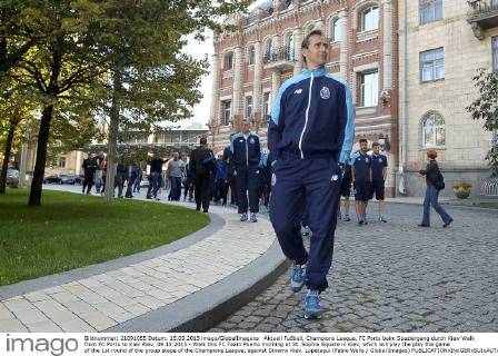 Fußball, Champions League, FC Porto beim Spaziergang durch Kiew