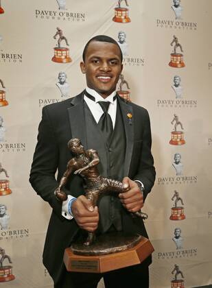 American Football, NCAA, Davey O Brien Award für Quarterback Deshaun Watson
