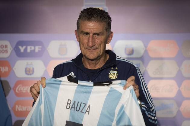 Football, Argentina sacks national coach Bauza