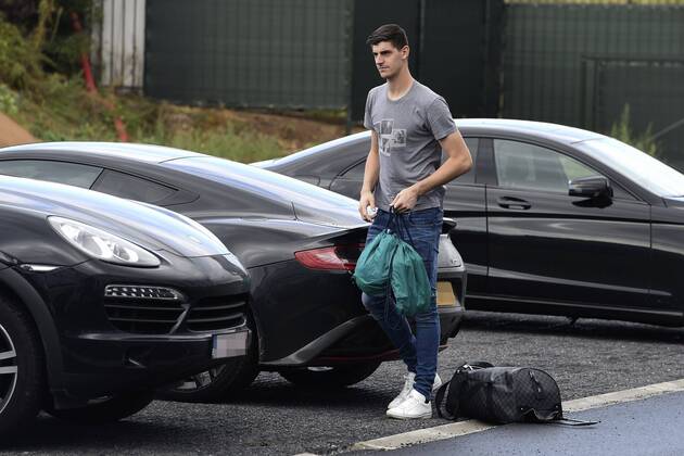 Football, Belgian national players arrive in Tubize