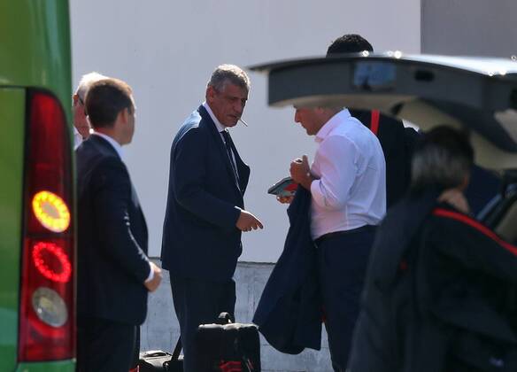 Football, World Cup Quali, Portugal National Team - Departure to Torshavn