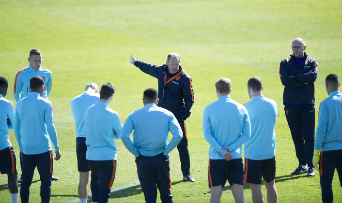 Football, Netherlands National Team Training