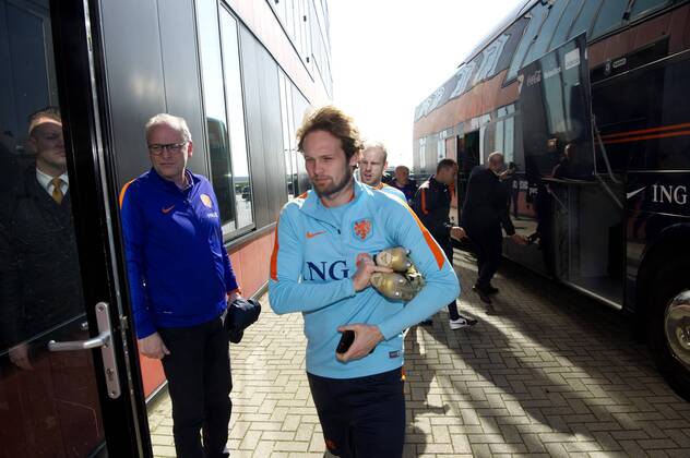 Football, Netherlands National Team - Arrival for training