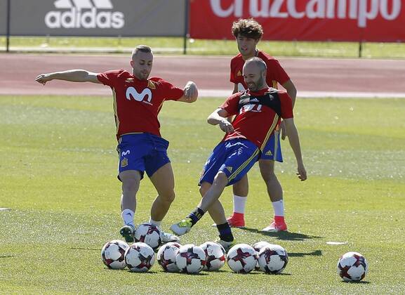 Football, Spain National Team Training