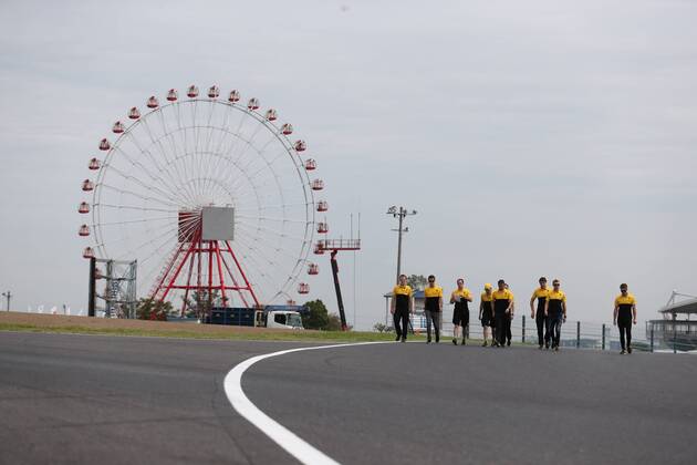 Formula 1, GP of Japan - Track inspection