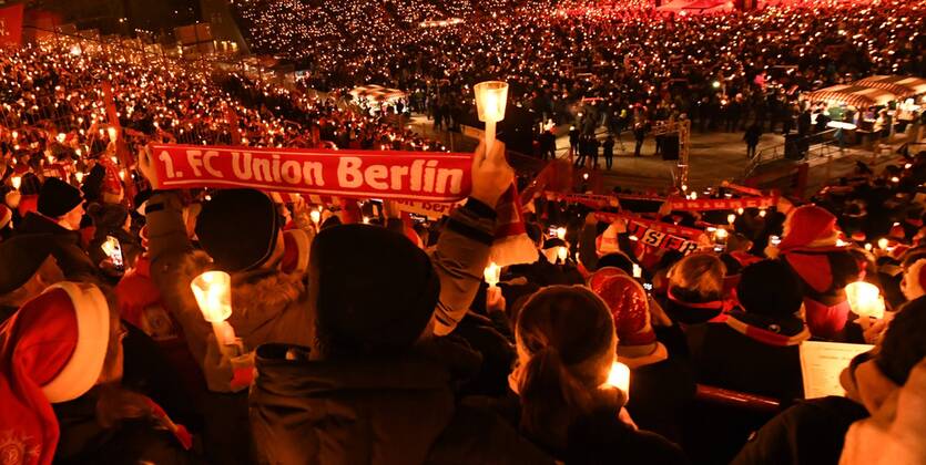 1st FC Union Berlin review - Christmas singing in the stadium of the Alte Försterei
