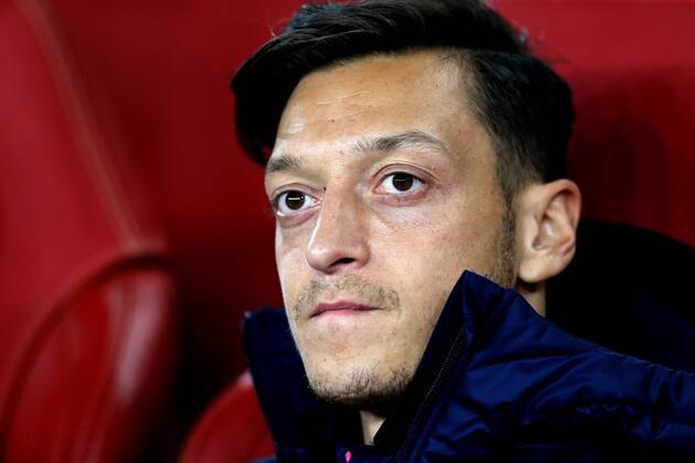 Mesut Özil calls for peace and shows solidarity with Palestine - archive photos