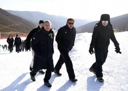 Peking 2022, Thomas Bach besichtigt Sportstätten