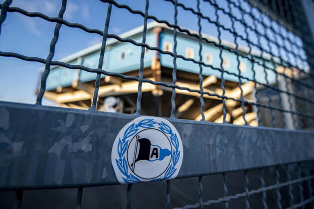 Fußball, Stadiongeschichte Arminia Bielefeld