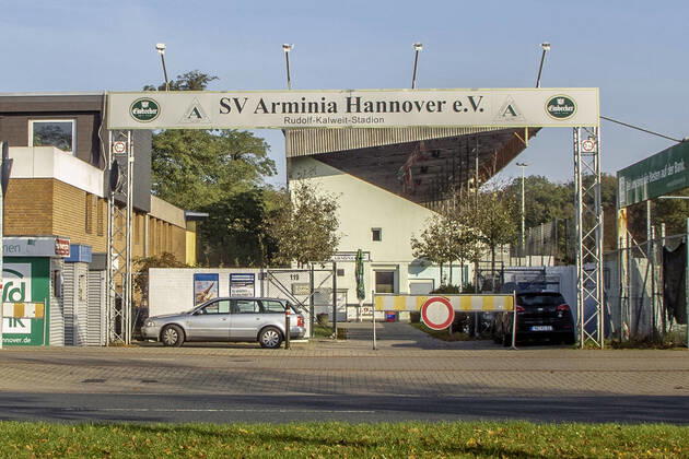 Fußball, Stadiongeschichte SV Arminia Hannover