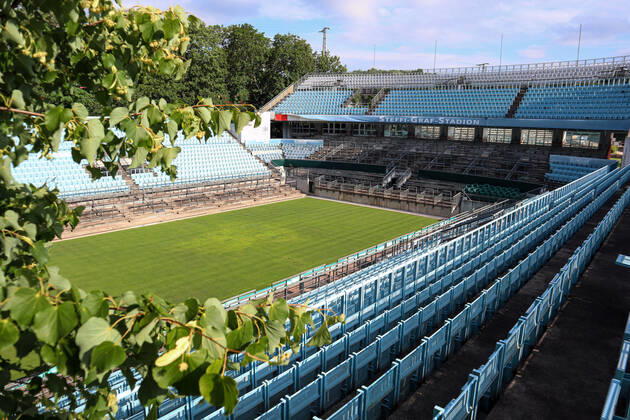 Tennis, Steffi Graf Stadium in Berlin, preparation for lawn tournament