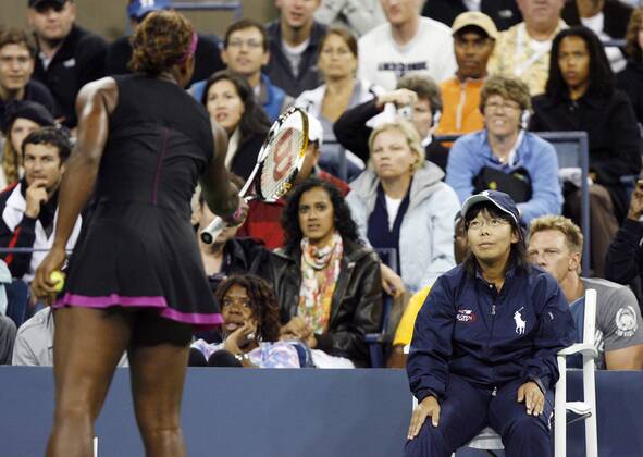 Tennis, US Open, Serena Williams wird nach einem Streit mit der Schiedsrichterin wegen eines Fußfehlers disqualifiziert