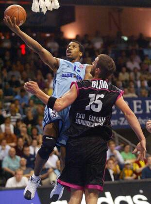 Basketball, Playoffs, 1st semi-final, ALBA Berlin - TXU Energie Braunschweig 93:69