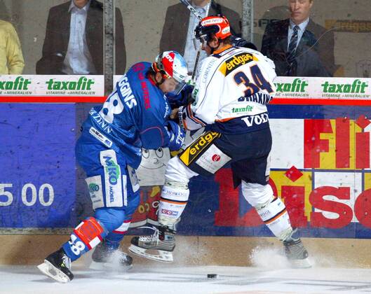 Ice hockey, DEL, EHC Eisbären Berlin - Iserlohn Roosters 4:3 n.P.