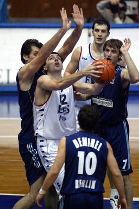 Basketball, EuroLeague, Efes Pilsen Istanbul - ALBA Berlin 79:68