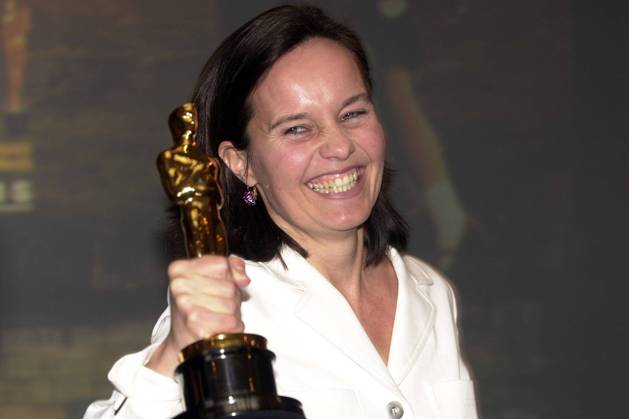 Regisseurin Caroline Link (GER) erhält den Oscar für ihren Film -Nirgendwo in Afrika- in München
