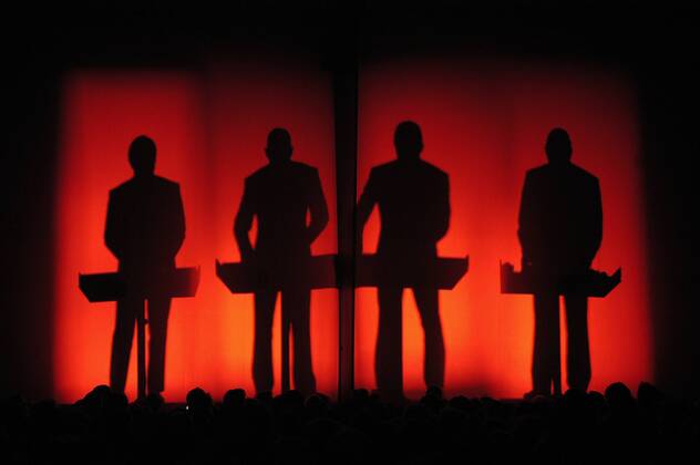 V.l.n.r.: Ralf Hütter, Fritz Hilpert, Henning Schmitz und Florian Schneider (GER Kraftwerk) anlässlich eines Konzertes in der Muffathalle München