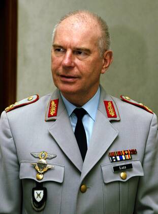 Generalmajor Ernst Heinrich Lutz (GER Kommandeur Heerestruppenkommando Koblenz) in Mainz
