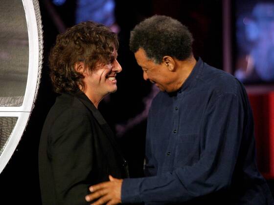 Grimme-Preisträger Ciro Cappellari (li., ARG) und Pianist Abdullah Ibrahim (RSA) anlässlich der Verleihung des Adolf-Grimme-Preises 2005 in Marl