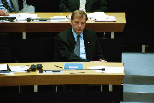 Eberhard Diepgen (GER CDU Regierender Bürgermeister von Berlin) während des Misstrauensvotums gegen die Regierung im Abgeordnetenhaus Berlin