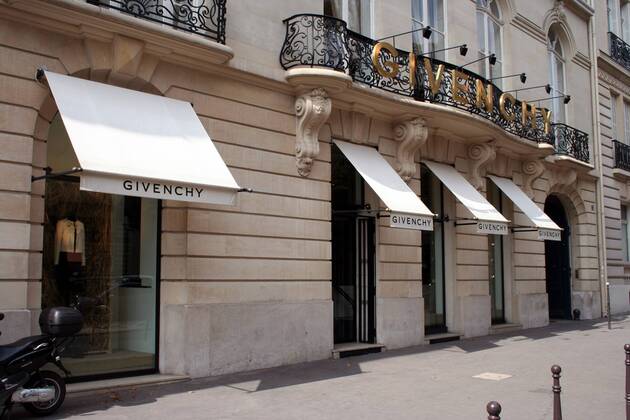 Filiale des Designers - Givenchy - in Paris