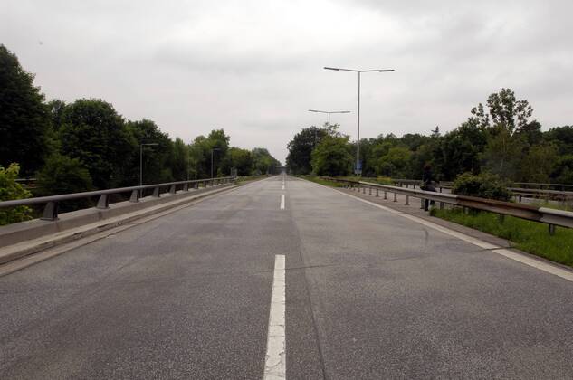 Gesperrte Avus anlässlich der Sternfahrt in Berlin