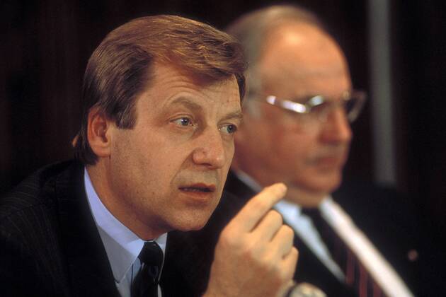 Bundeskanzler Helmut Kohl (re., GER CDU) und Eberhard Diepgen (li., GER CDU Regierender Bürgermeister Berlin) in Berlin