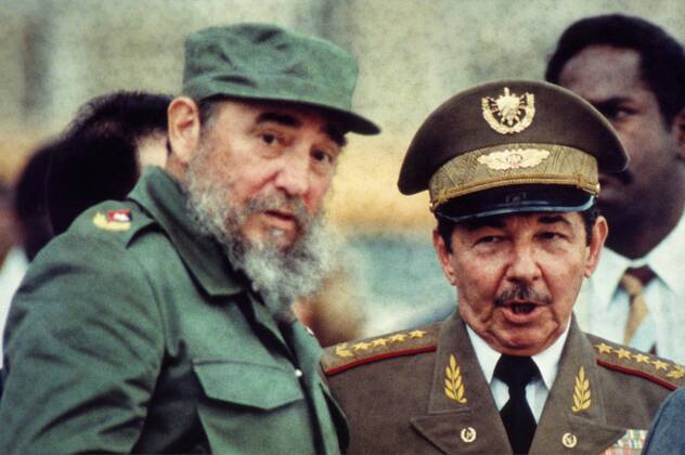 Präsident Fidel Castro (li.) und Verteidigungsminister Raul Castro (beide Kuba) -  (ark12211988701)