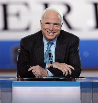 V.l.n.r.: Präsidentschaftskandidat John McCain (USA Republikaner Senator Arizona) während einer TV-Debatte in Simi Valley -  (LAP2008013013)
