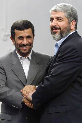 Präsident Mahmoud Ahmadinejad (li., Iran) und Khaled Meshaal (Palästina Hamas-Führer) während eines Treffens in Teheran  (iri20080526101)