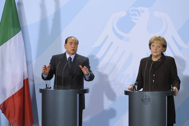 Ministerpräsident Silvio Berlusconi (Italien) und Bundeskanzlerin Angela Merkel (Deutschland CDU) während einer Pressekonferenz in Berlin