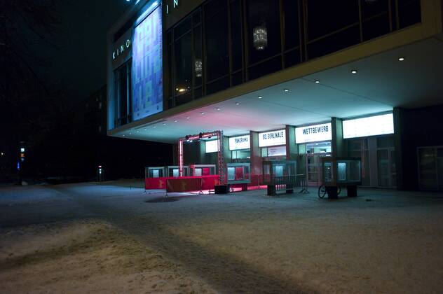 Deutschland, Berlin, Mitte, Karl-Marx-Allee, 60. Berlinale: Kino International, 14.02.2010