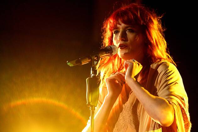 Sängerin Florence Welch ( GBR Florence And The Machine bürgl. Florence Mary Leontine Welch ) während eines JUMP-Radiokonzertes am 18.05.2010 im Anker , Leipzig.