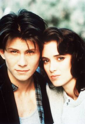 Lethal Attraction (1989) Veronica (WINONA RYDER) findet in dem coolen J.D. (CHRISTIAN SLATER) einen Partner, mit dem sie unbeliebte Schulkameradinnen in den Selbstmord treibt ... 37487 , 09KPAVOXLET UnitedArchives01556