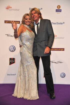 Sandra Lauer mit ihrem Partner Olaf Menges bei der Verleihung vom Musikpreis Echo in Berlin am 24.03.2011 Echo Verleihung 2011 