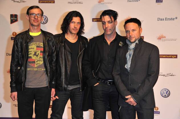 Die Band Rammstein - L-R: Christian Flake Lorenz, Christoph Schneider, Till Lindemann, Paul Landers bei der Verleihung vom Musikpreis Echo in Berlin am 24.03.2011 Echo Verleihung 2011 