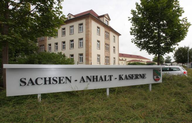 21.07.2011 Weißenfels ist Standort der Bundeswehr in Sachsen-Anhalt größter Sanitäts-Standort in Deutschland, Sachsen-Anhalt-Kaserne